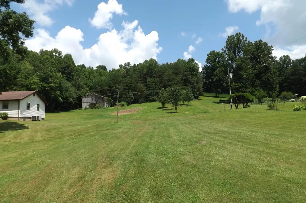 6556 Barbourville Road London KY 40744