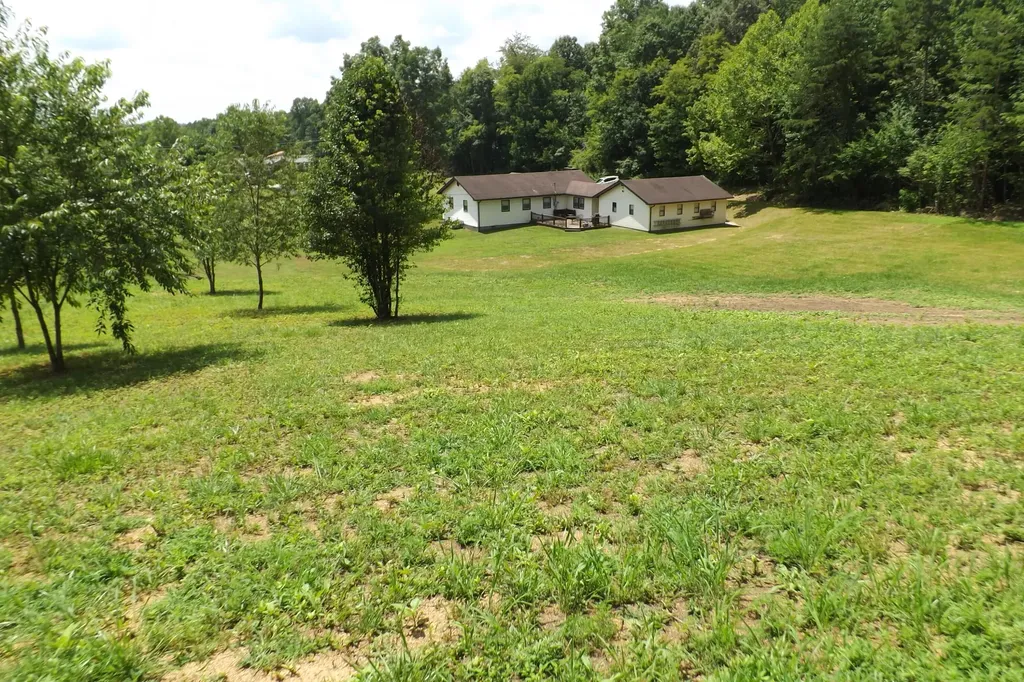 6556 Barbourville Road London KY 40744