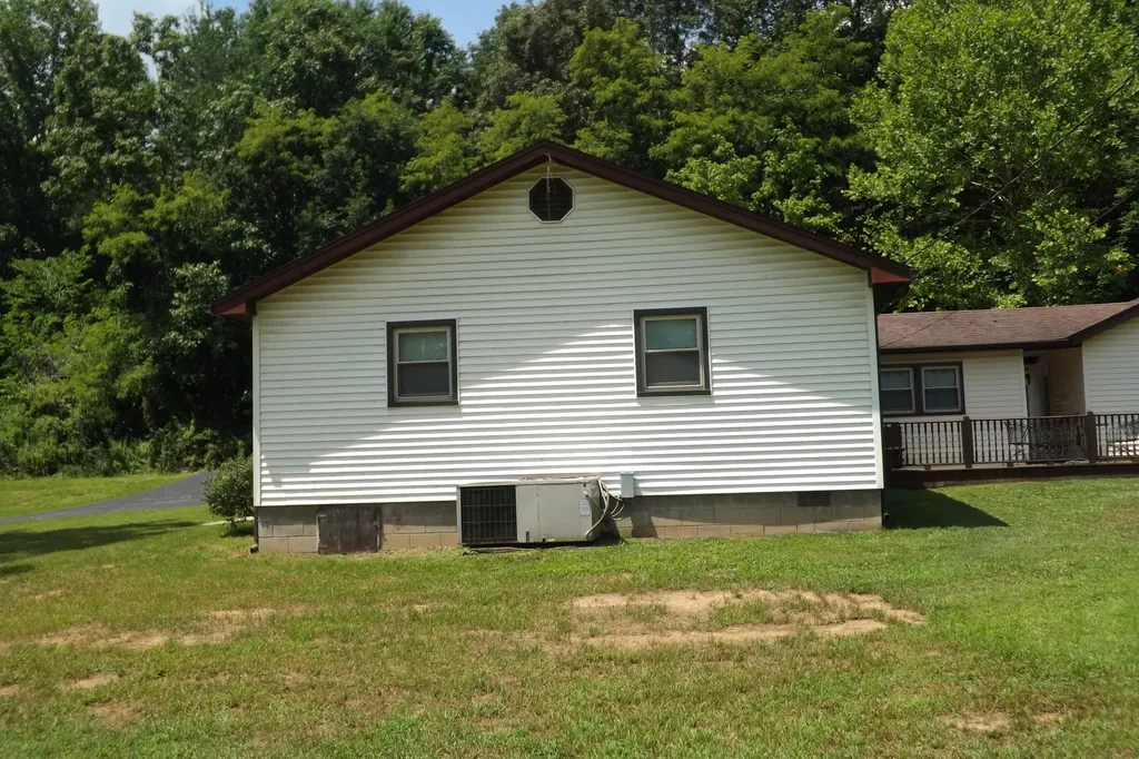 6556 Barbourville Road London KY 40744