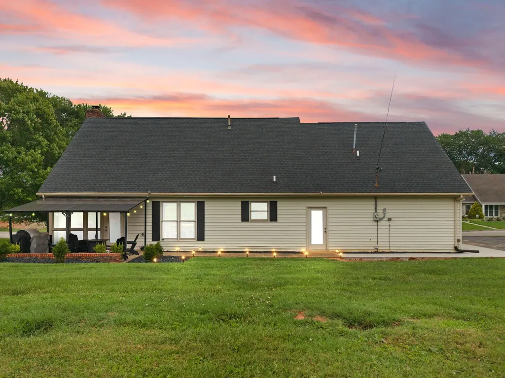 111 S Maplewood Drive Somerset KY 42501