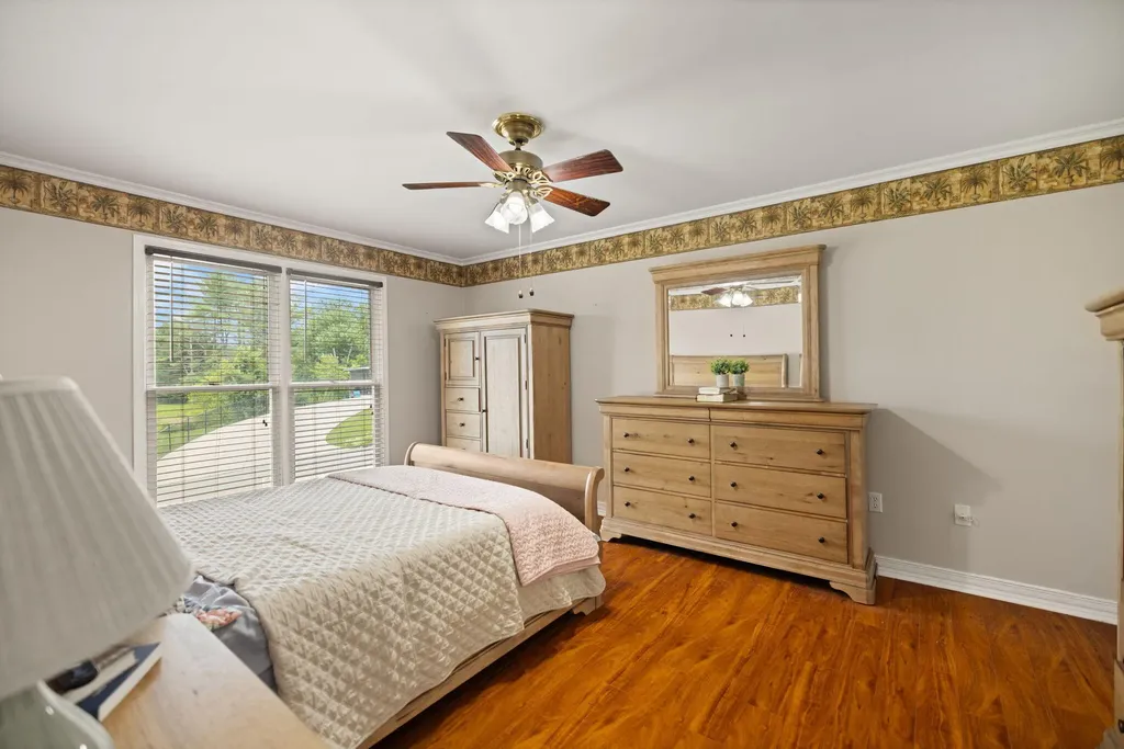 111 S Maplewood Drive Somerset KY 42501