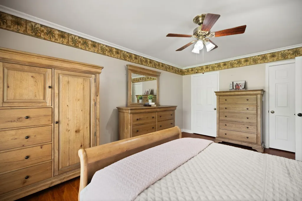 111 S Maplewood Drive Somerset KY 42501