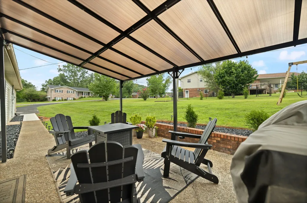 111 S Maplewood Drive Somerset KY 42501