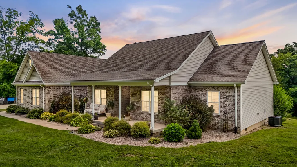 Frankfort KY, 1280 Hanley Lane