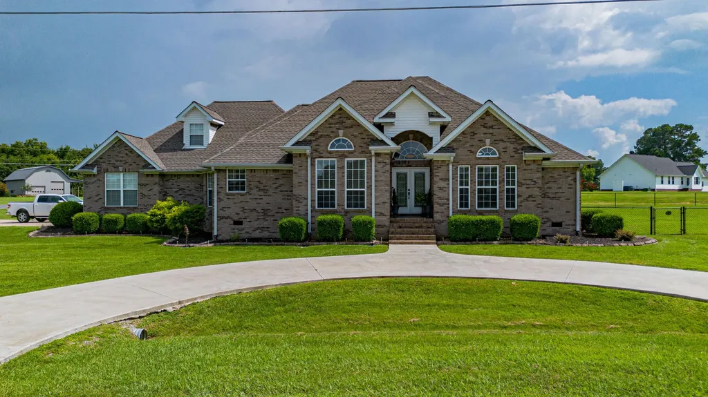 173 Elwood Gordon Drive Benton KY 42025