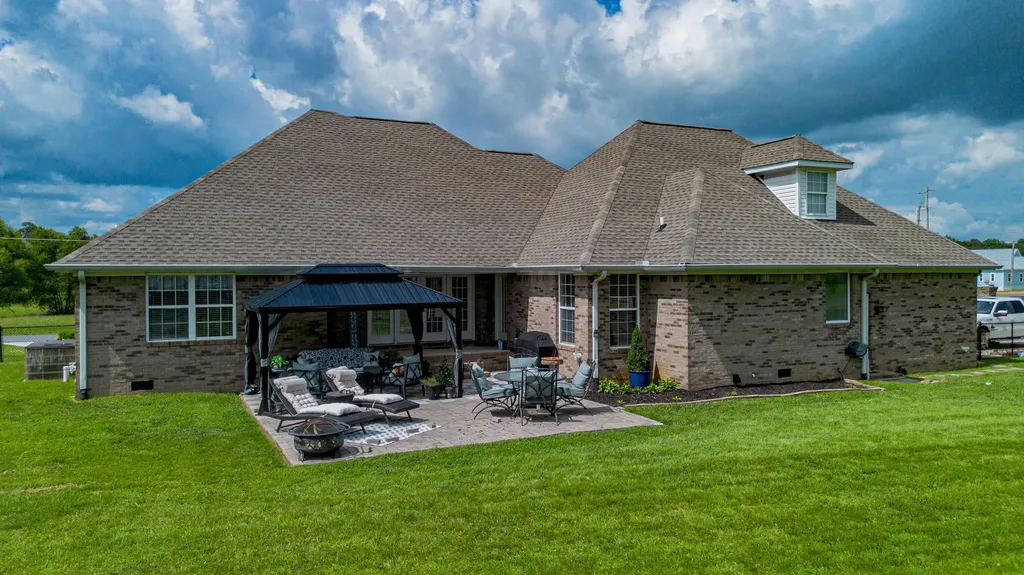 173 Elwood Gordon Drive Benton KY 42025