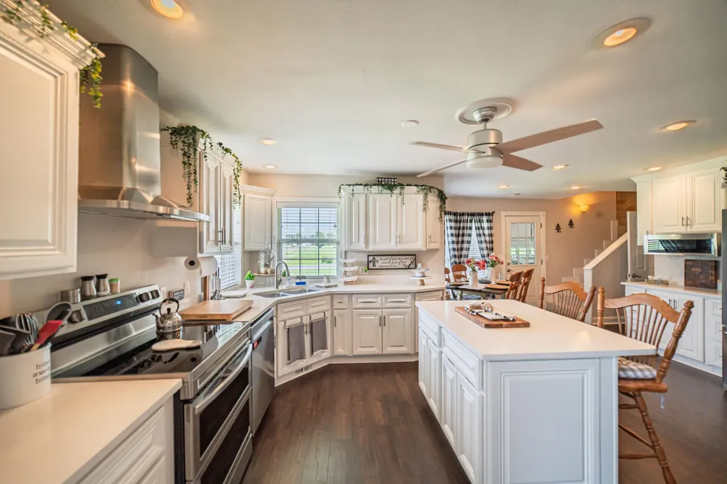 173 Elwood Gordon Drive Benton KY 42025