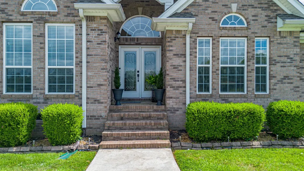 173 Elwood Gordon Drive Benton KY 42025