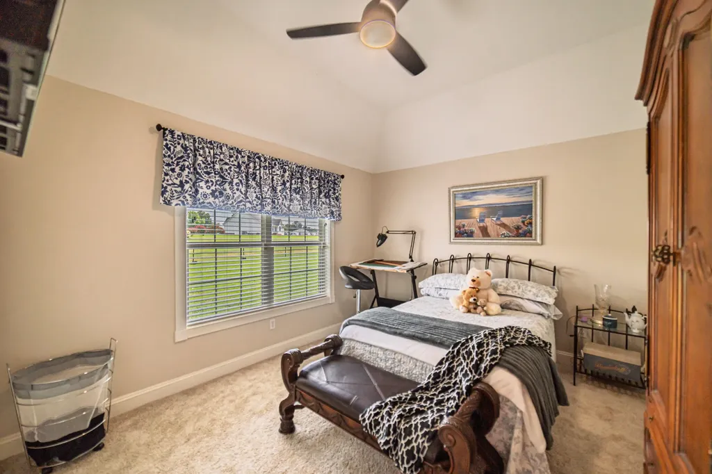 173 Elwood Gordon Drive Benton KY 42025