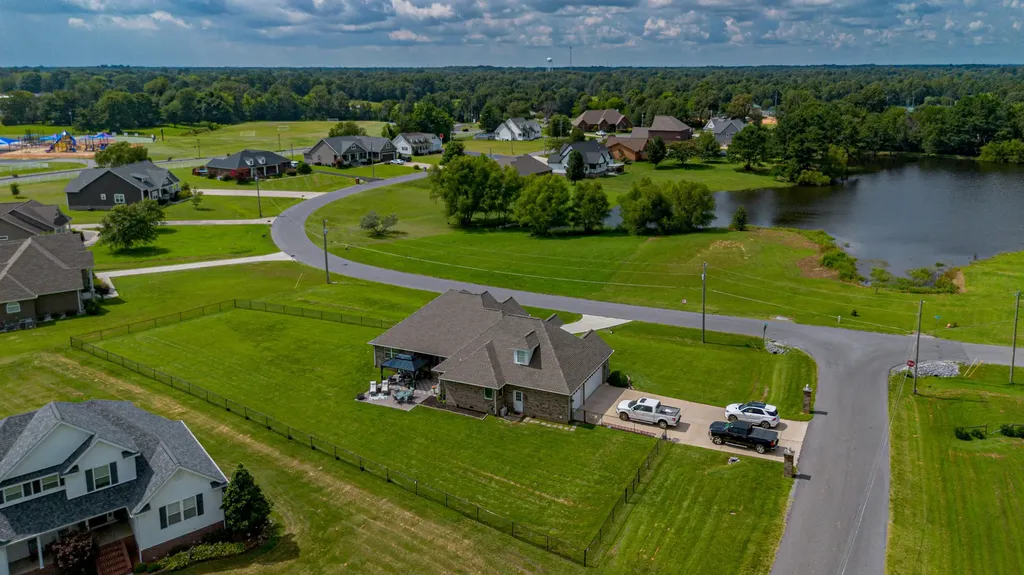 173 Elwood Gordon Drive Benton KY 42025