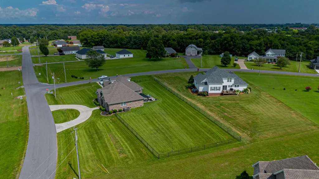 173 Elwood Gordon Drive Benton KY 42025