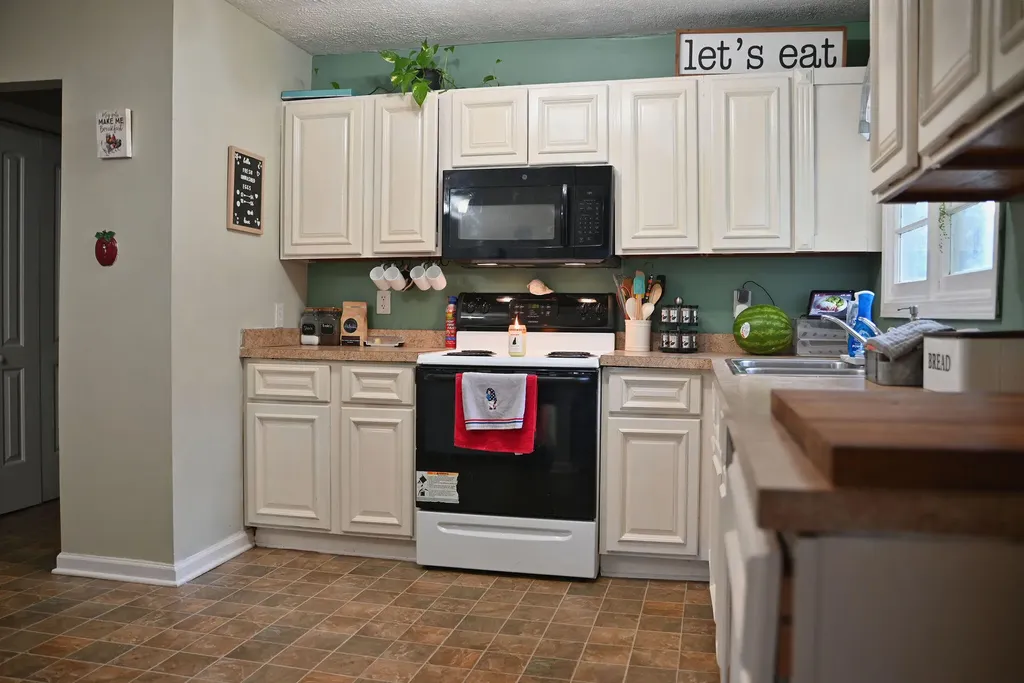 7440 Cream Alley Road Jeffersonville KY 40337