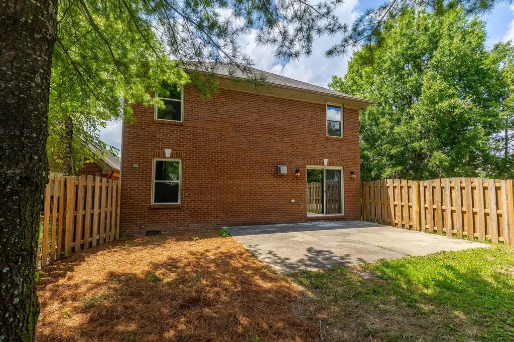 2276 Stone Garden Lane Lexington KY 40513