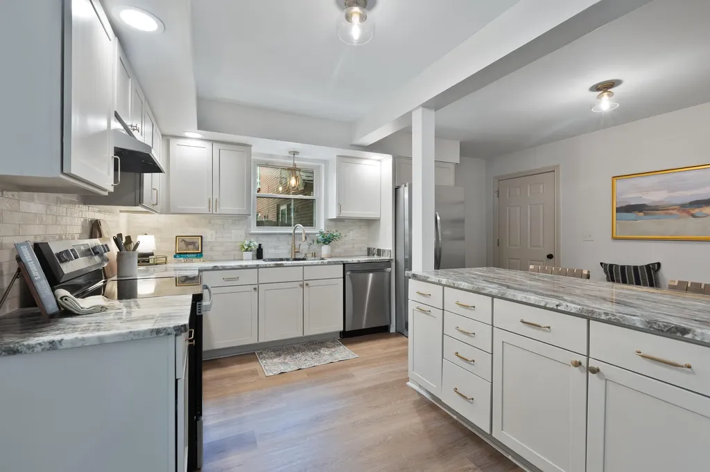 2276 Stone Garden Lane Lexington KY 40513
