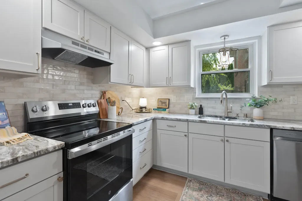 2276 Stone Garden Lane Lexington KY 40513