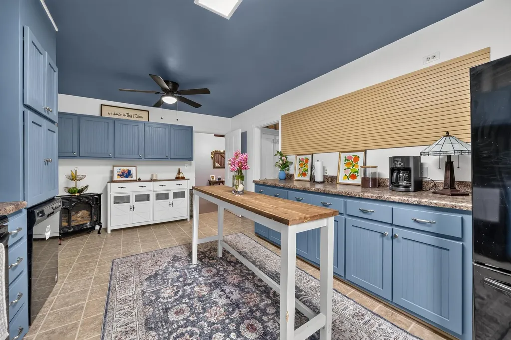 425 Main Street Cerulean KY 42215