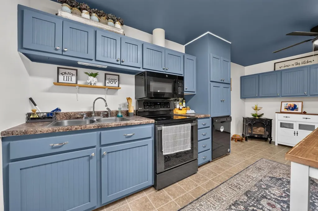 425 Main Street Cerulean KY 42215