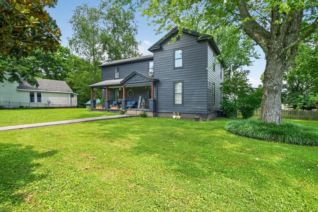 425 Main Street Cerulean KY 42215