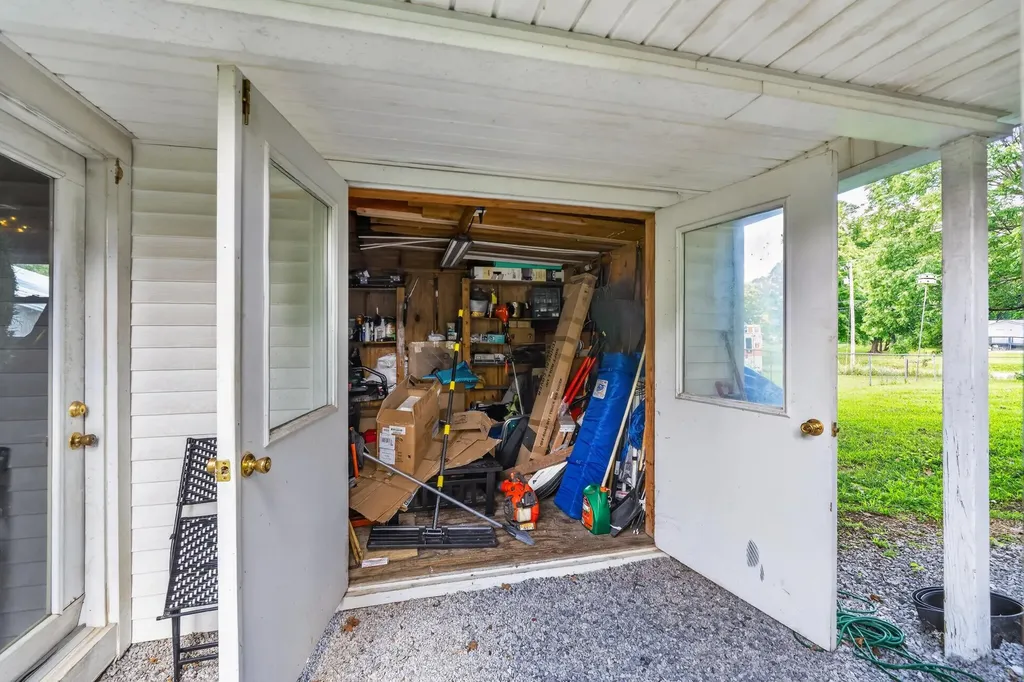 425 Main Street Cerulean KY 42215