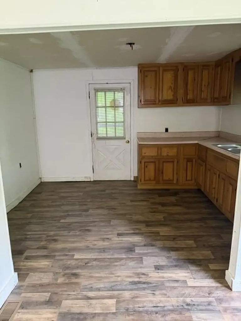 1729 N Hwy 413 Baxter Baxter KY 40806
