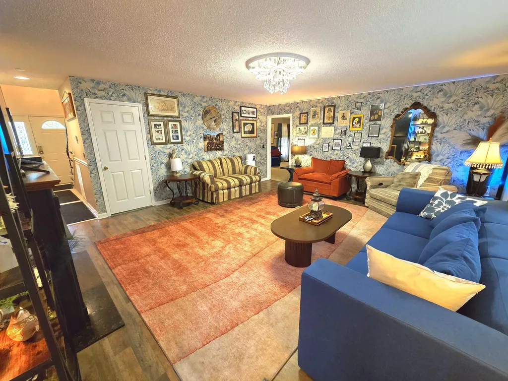 330 Stonecreek Place Paducah KY 42003