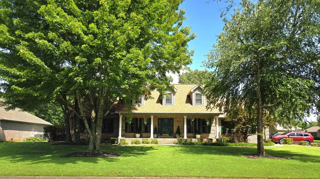 330 Stonecreek Place Paducah KY 42003