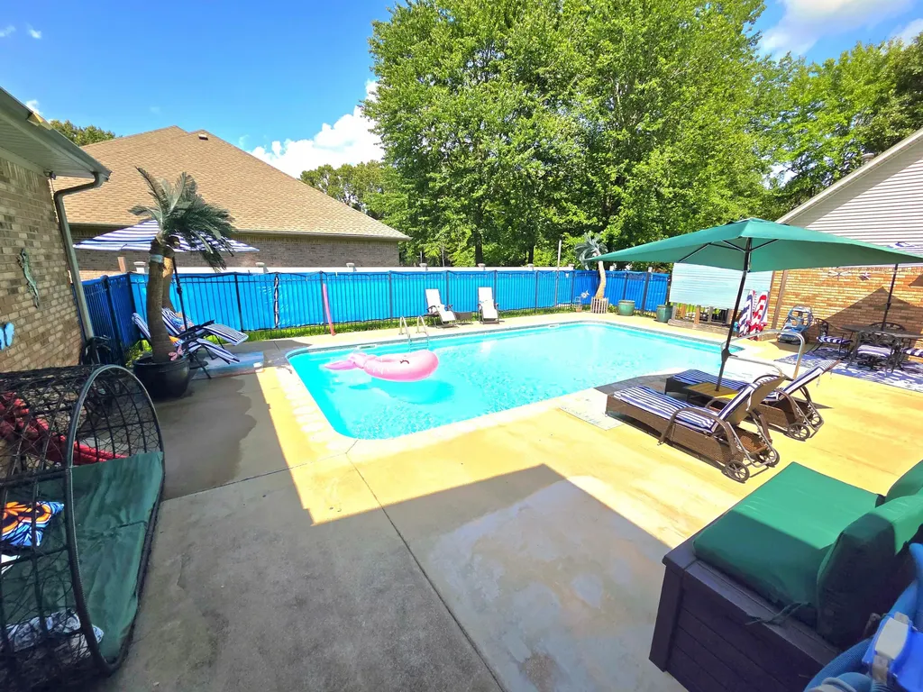 330 Stonecreek Place Paducah KY 42003