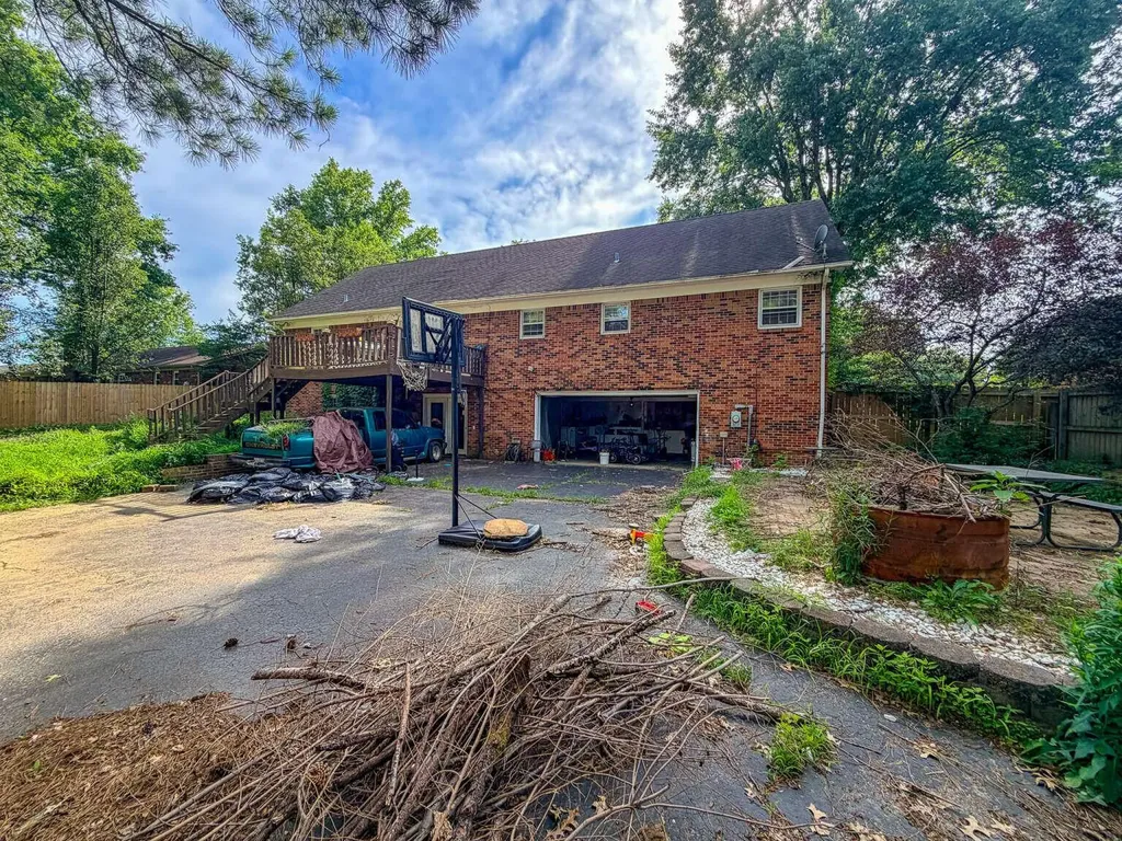 1509 London Drive Murray KY 42071