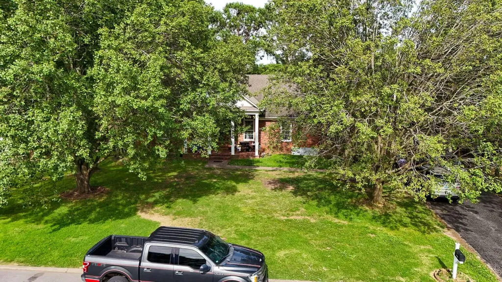 1509 London Drive Murray KY 42071