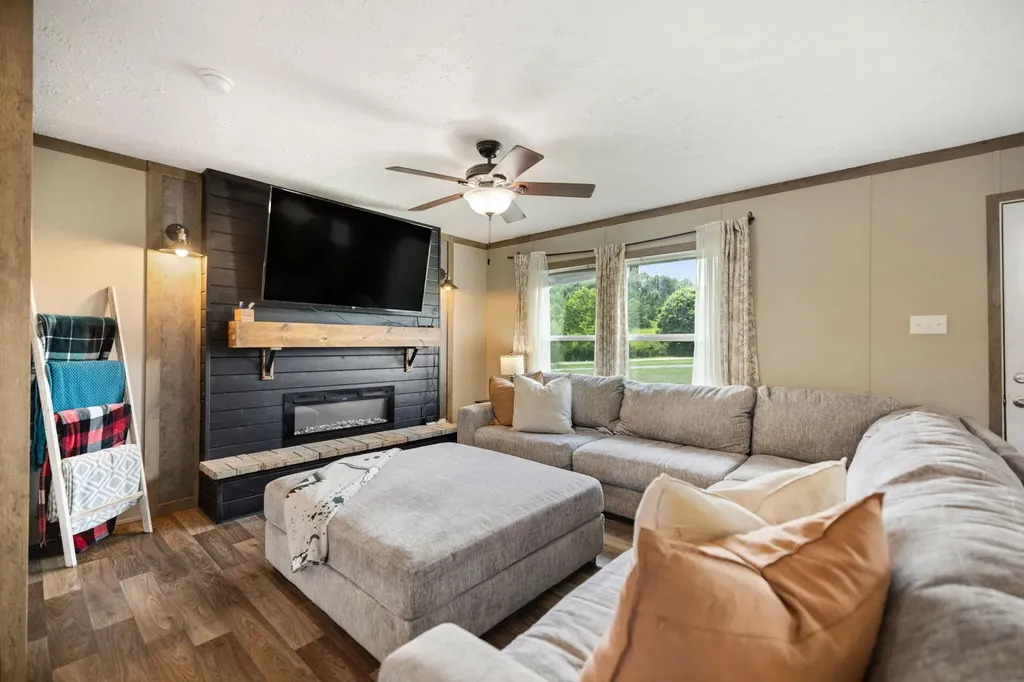 105 Summer Ridge Road Mt Sterling KY 40353
