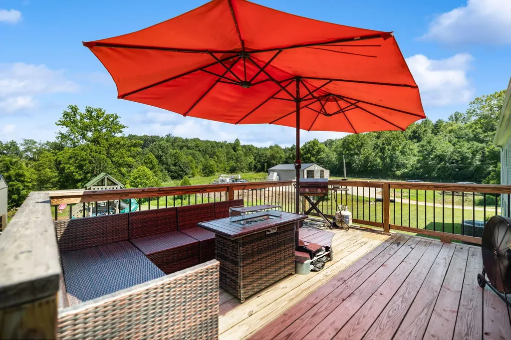 105 Summer Ridge Road Mt Sterling KY 40353