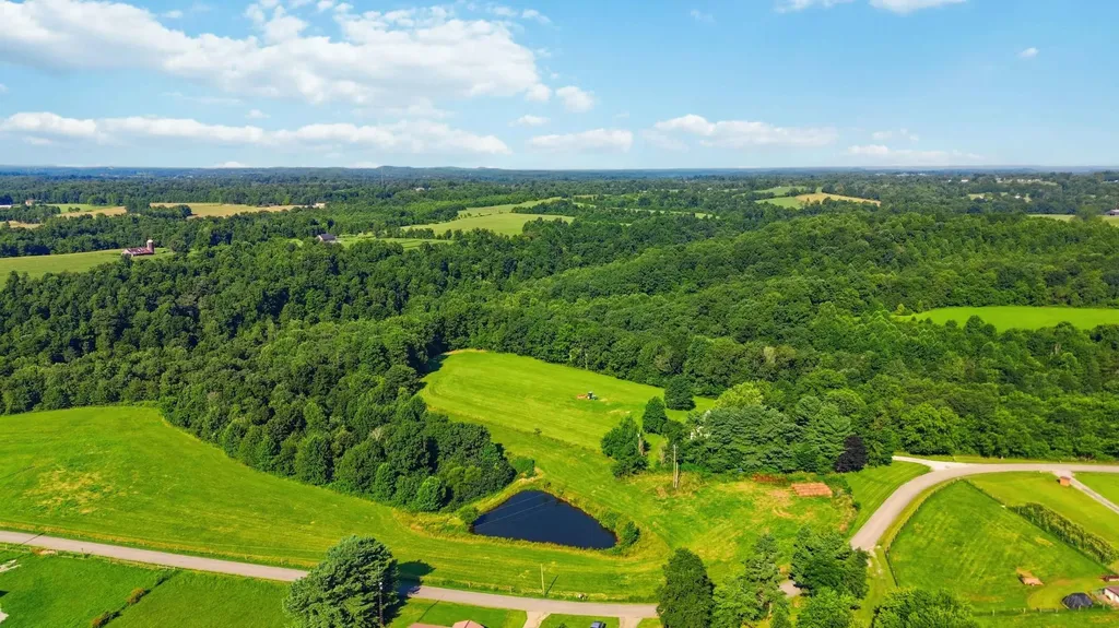 1655 Tick Ridge Road Waynesburg KY 40489