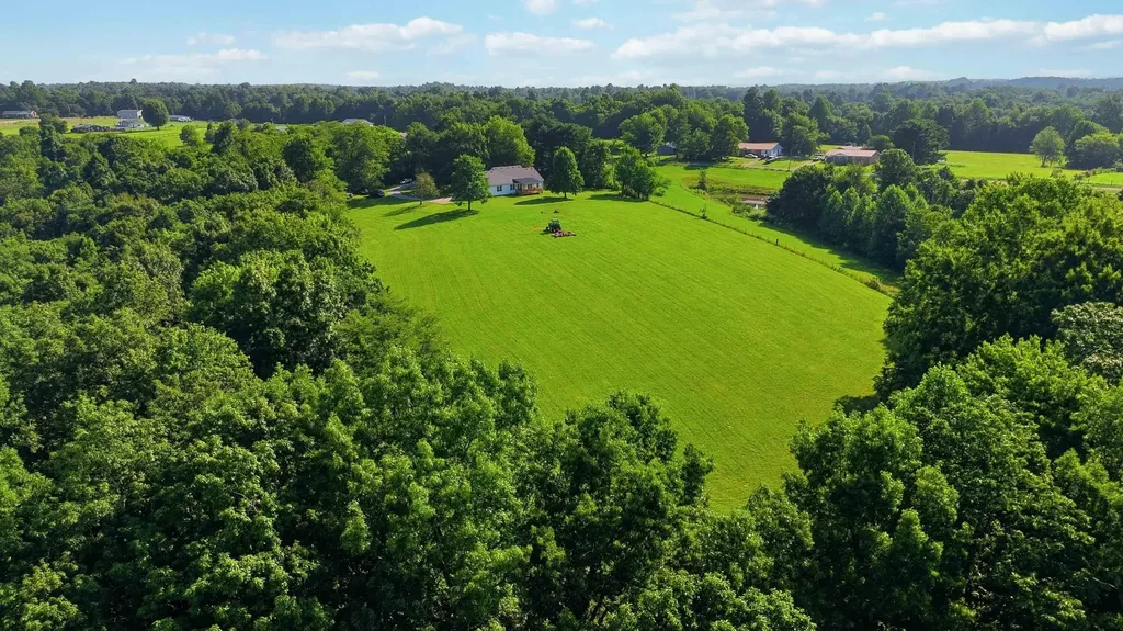 1655 Tick Ridge Road Waynesburg KY 40489