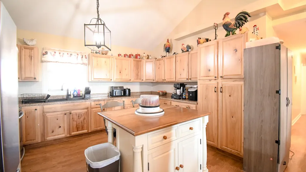 2010 Grapevine Road Harrodsburg KY 40330