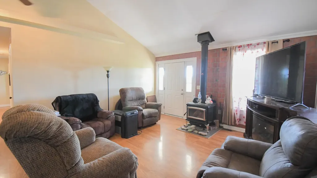 2010 Grapevine Road Harrodsburg KY 40330