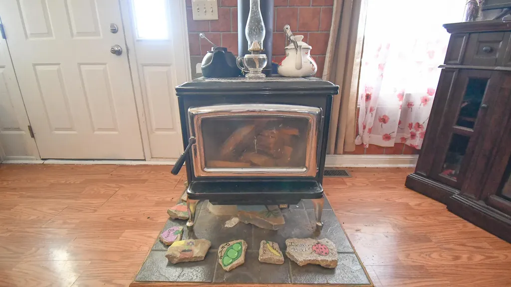 2010 Grapevine Road Harrodsburg KY 40330