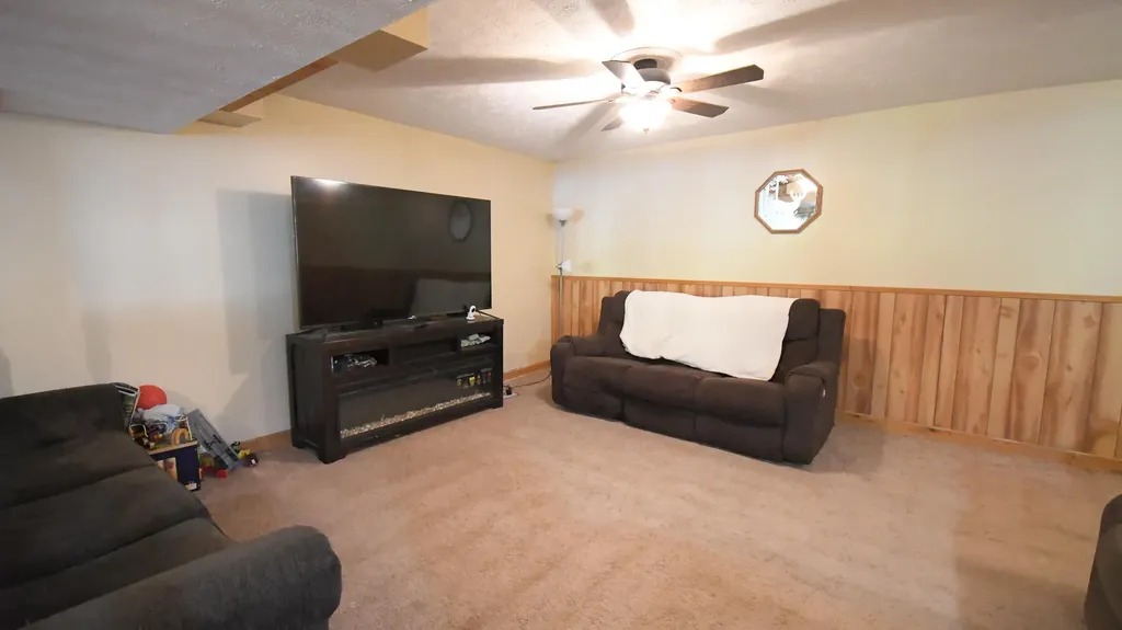 2010 Grapevine Road Harrodsburg KY 40330