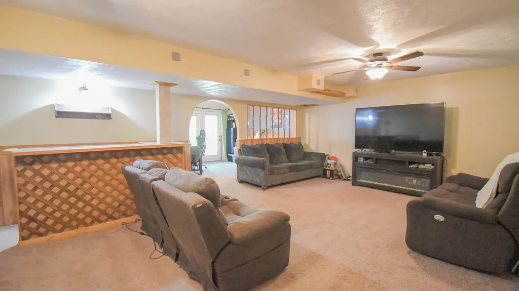 2010 Grapevine Road Harrodsburg KY 40330