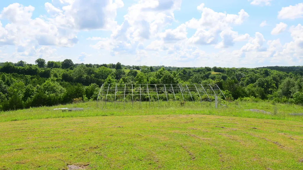 2010 Grapevine Road Harrodsburg KY 40330