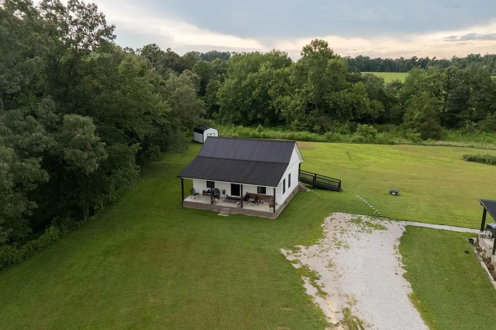1968 Vance Road Salt Lick KY 40371