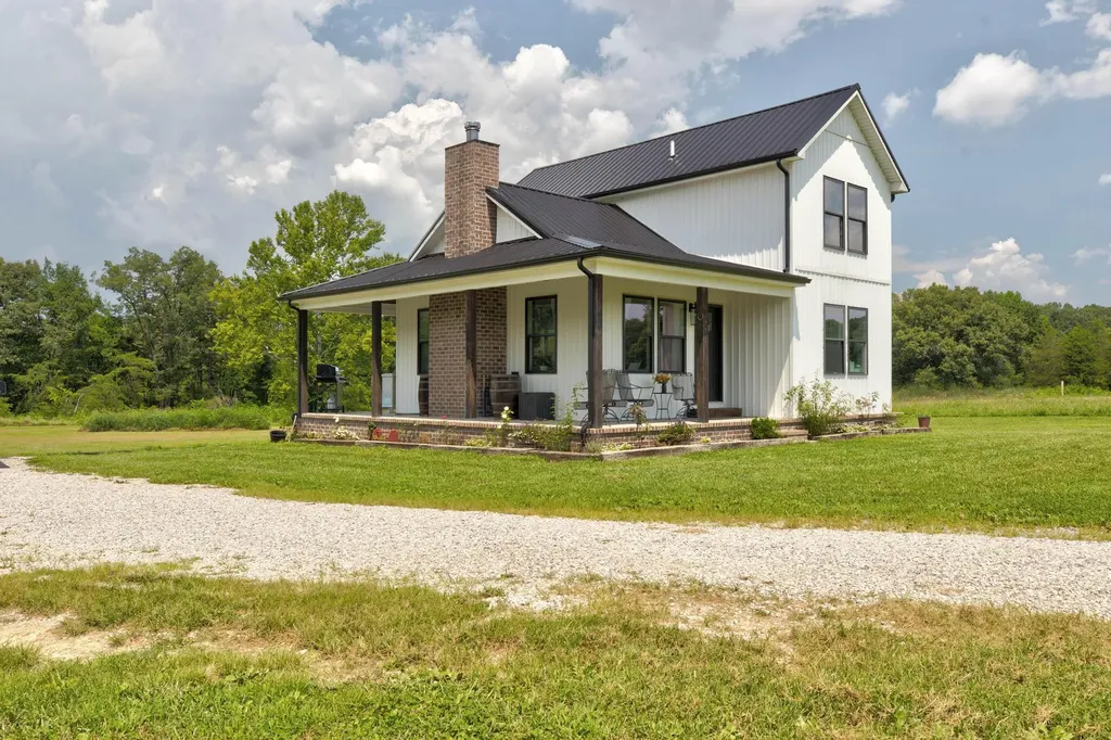 1968 Vance Road Salt Lick KY 40371