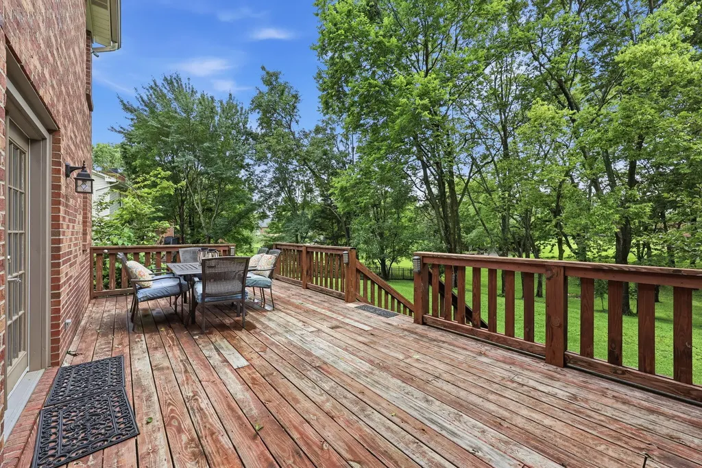2441 Doubletree Court Lexington KY 40514