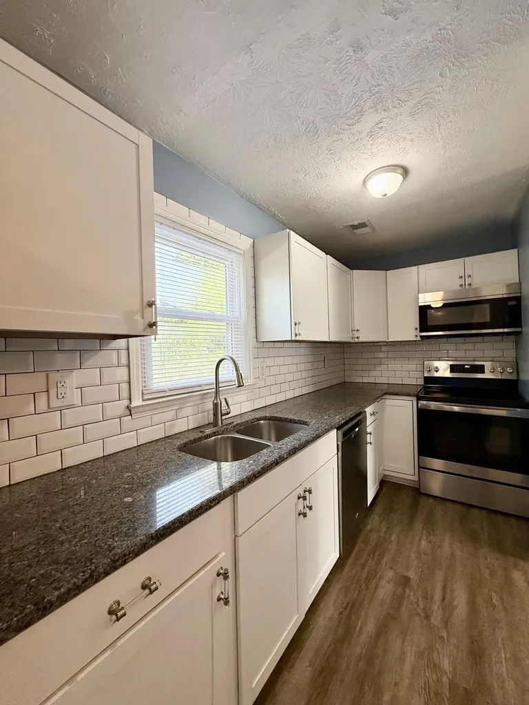 207 Hedgewood Court Lexington KY 40509