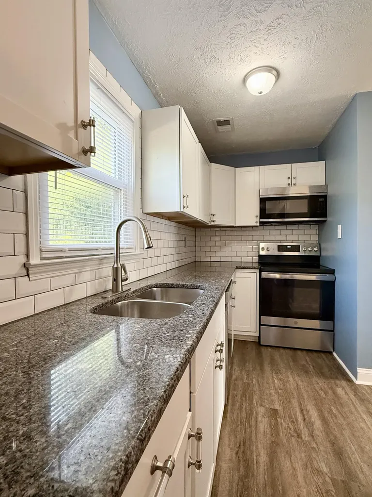 207 Hedgewood Court Lexington KY 40509