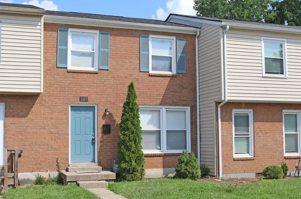 207 Hedgewood Court Lexington KY 40509
