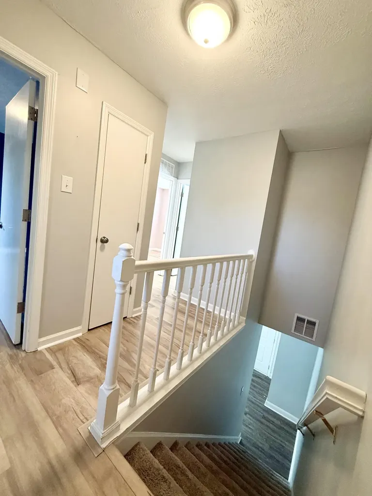 207 Hedgewood Court Lexington KY 40509