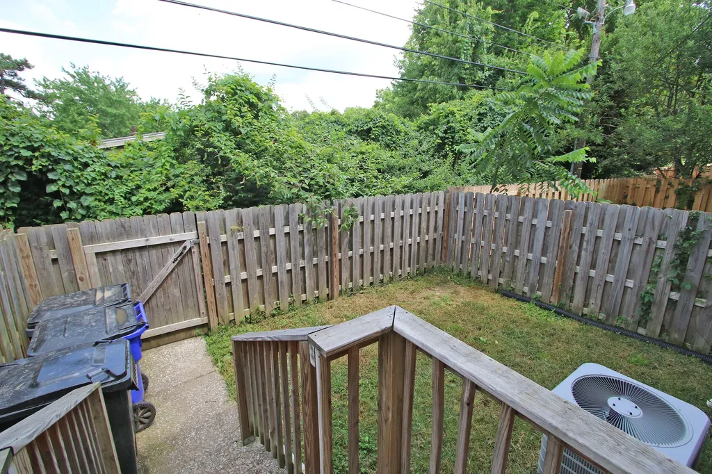 207 Hedgewood Court Lexington KY 40509
