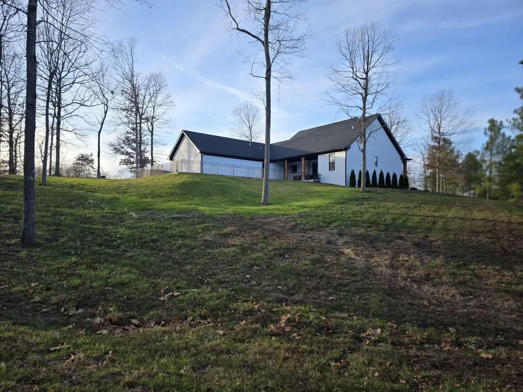 76 Muirfield Way Benton KY 42025