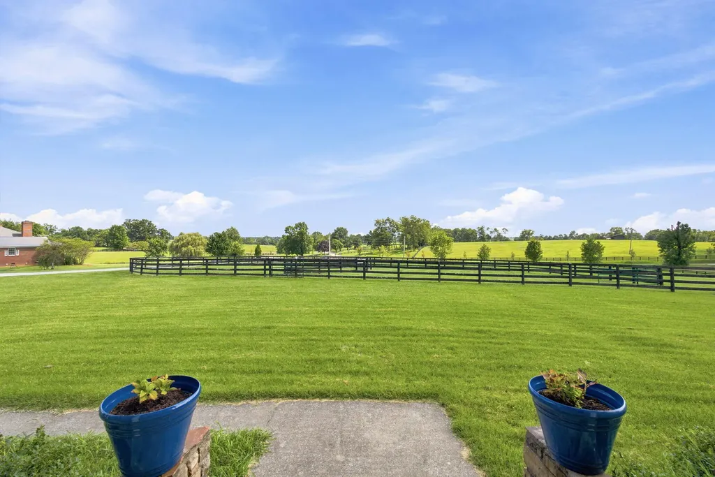 101 Sterling Drive Georgetown KY 40324