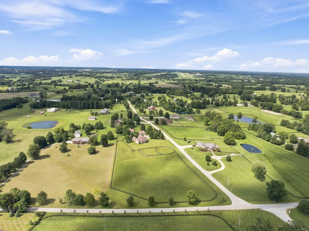 101 Sterling Drive Georgetown KY 40324